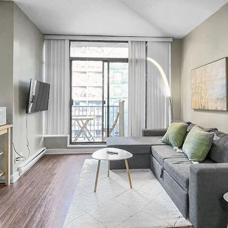 Top Floor Unit On Granville Strip Yaletown Area 溫哥華 外观 照片