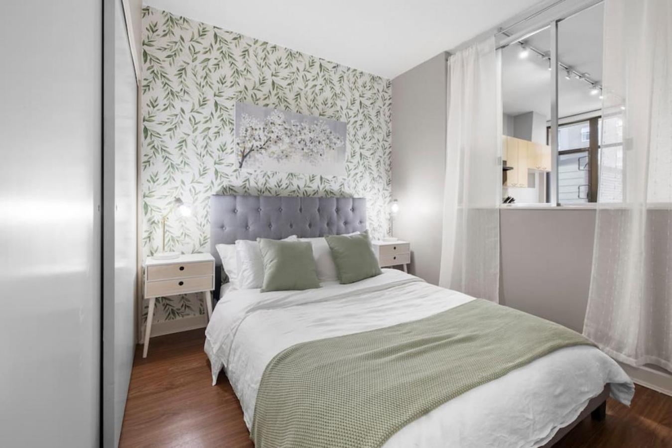 Top Floor Unit On Granville Strip Yaletown Area 溫哥華 外观 照片