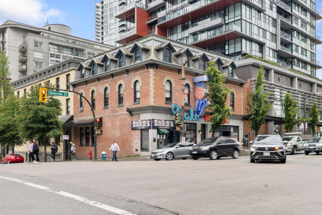 Top Floor Unit On Granville Strip Yaletown Area 溫哥華 外观 照片